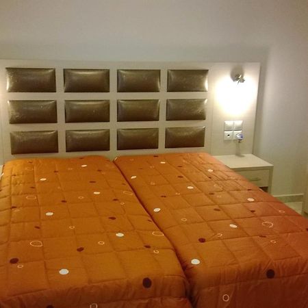 Gaia Studios & Apartments Nea Plagia Bagian luar foto