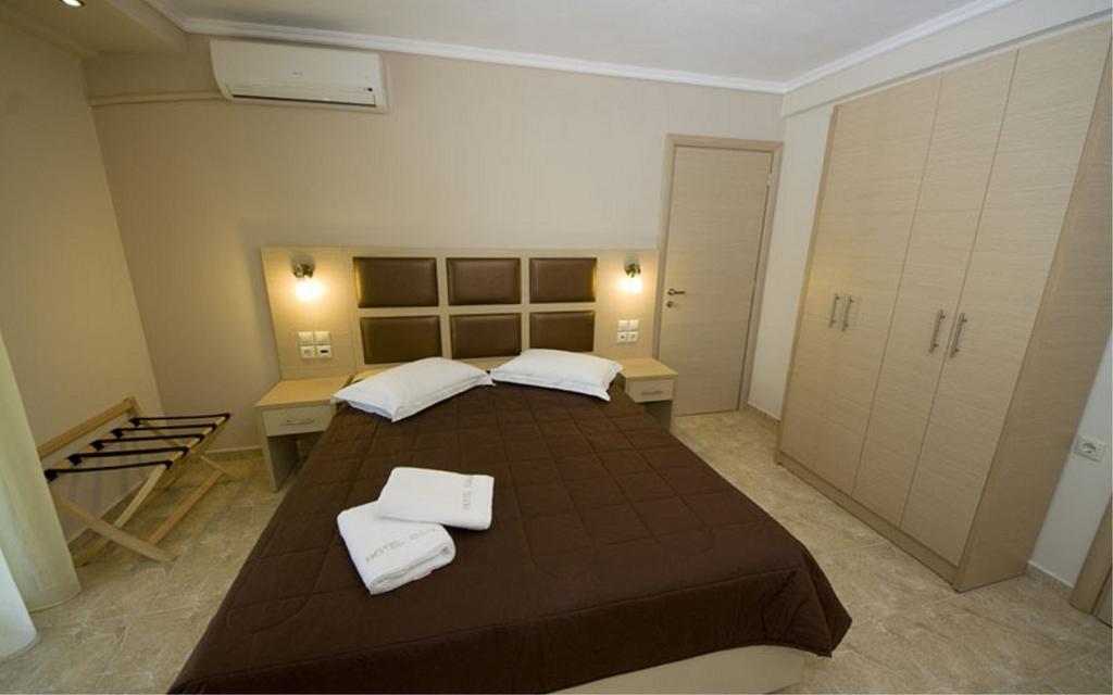 Gaia Studios & Apartments Nea Plagia Bagian luar foto