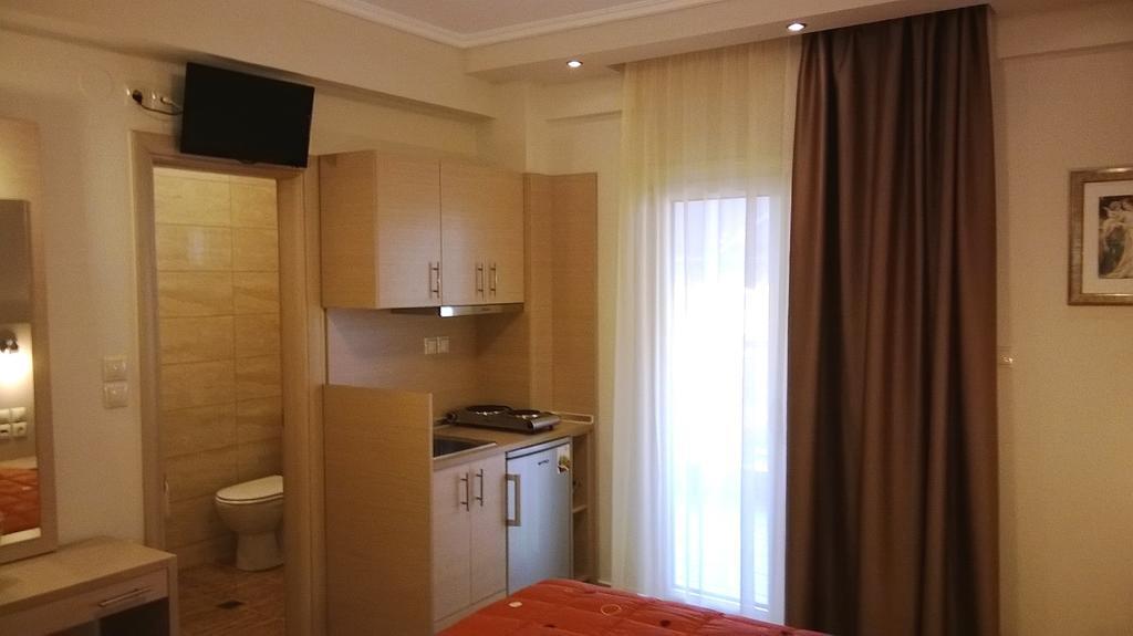 Gaia Studios & Apartments Nea Plagia Bagian luar foto