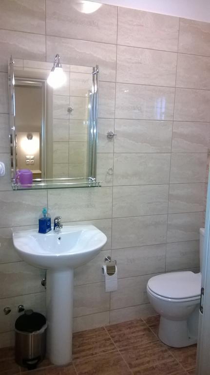 Gaia Studios & Apartments Nea Plagia Bagian luar foto