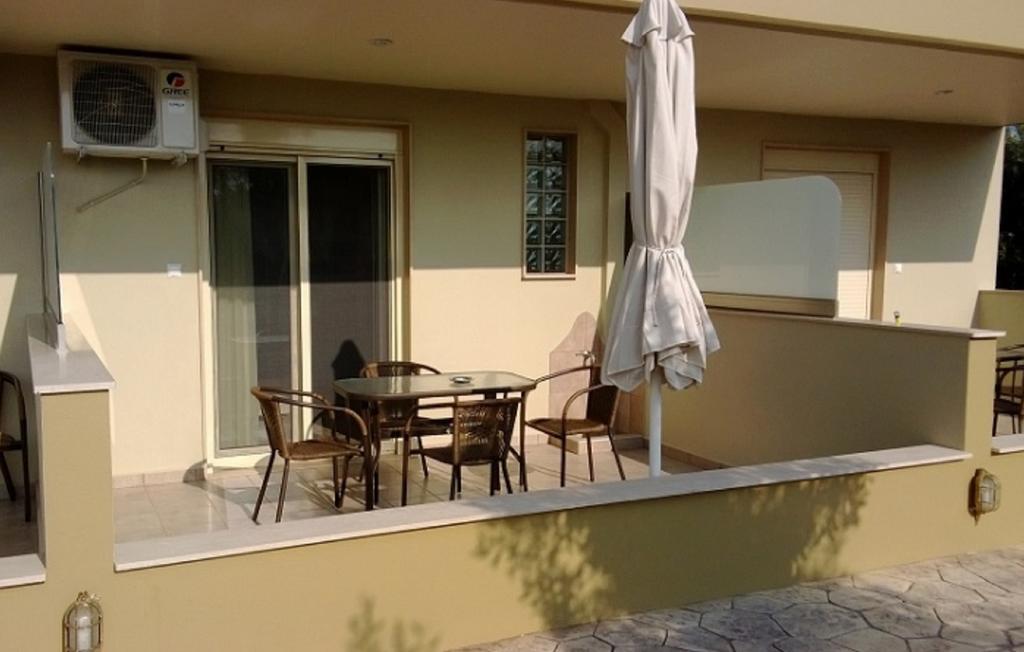 Gaia Studios & Apartments Nea Plagia Bagian luar foto