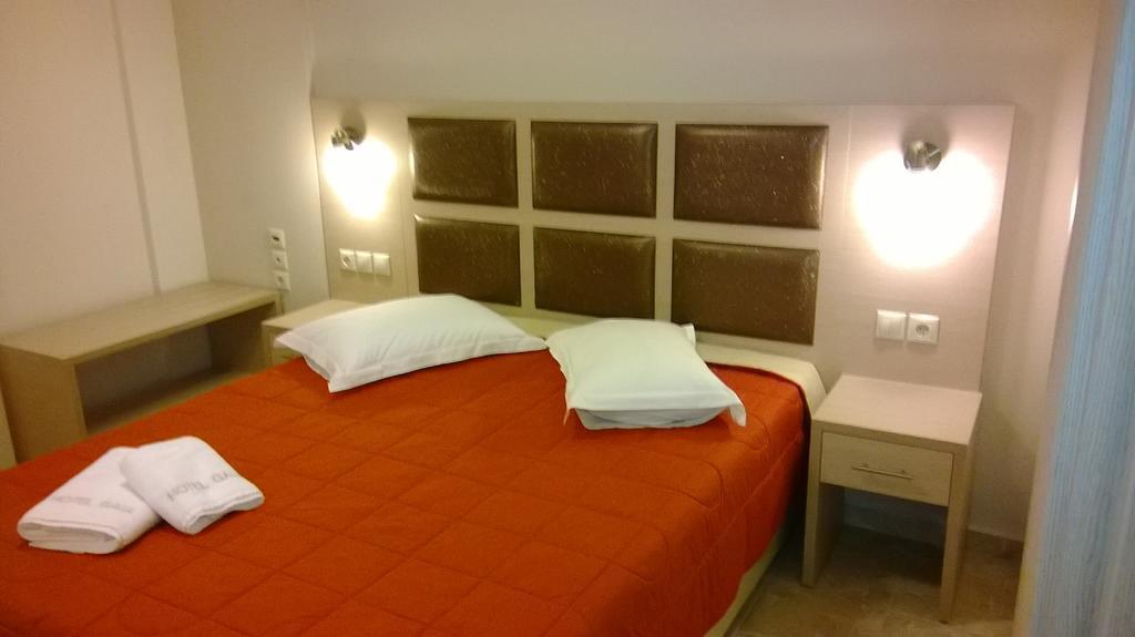 Gaia Studios & Apartments Nea Plagia Bagian luar foto