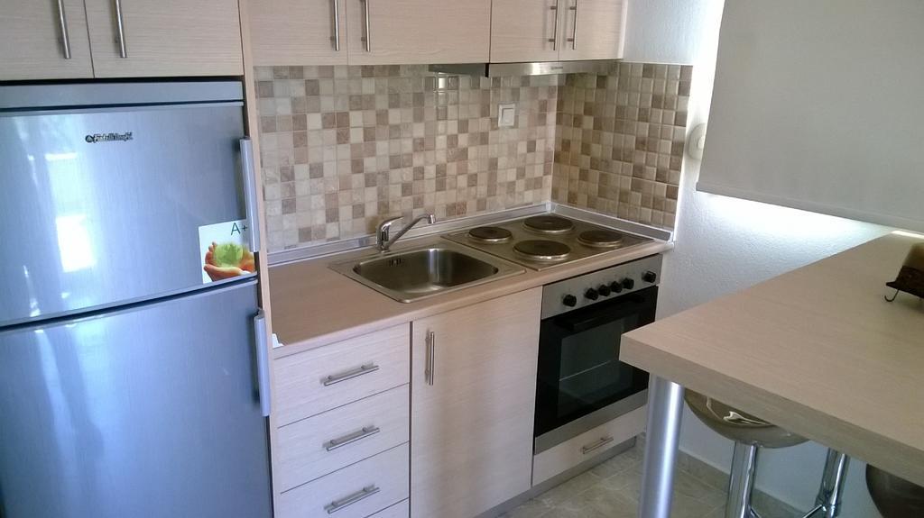 Gaia Studios & Apartments Nea Plagia Bagian luar foto