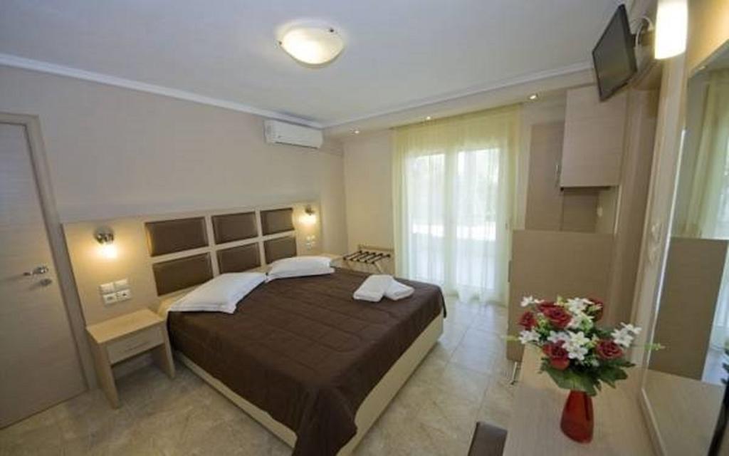 Gaia Studios & Apartments Nea Plagia Bagian luar foto