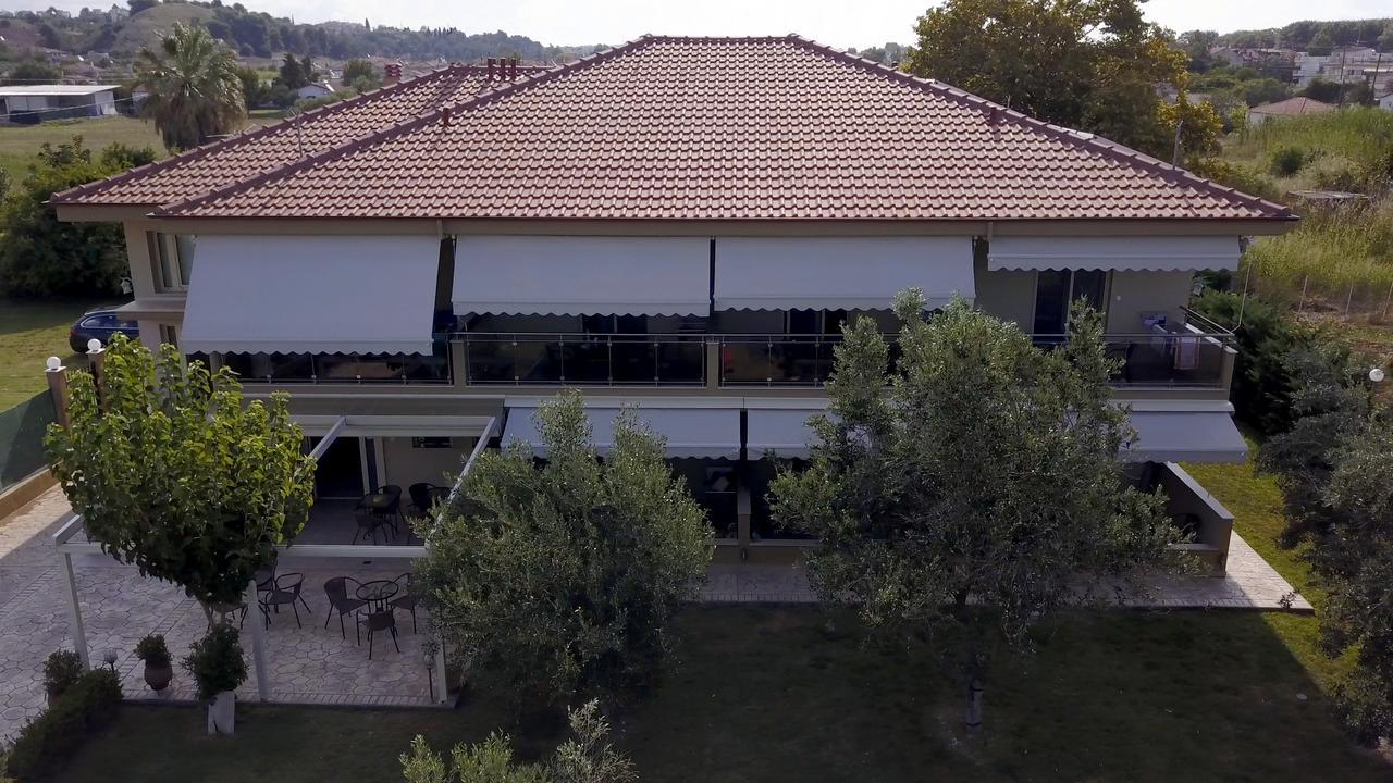 Gaia Studios & Apartments Nea Plagia Bagian luar foto