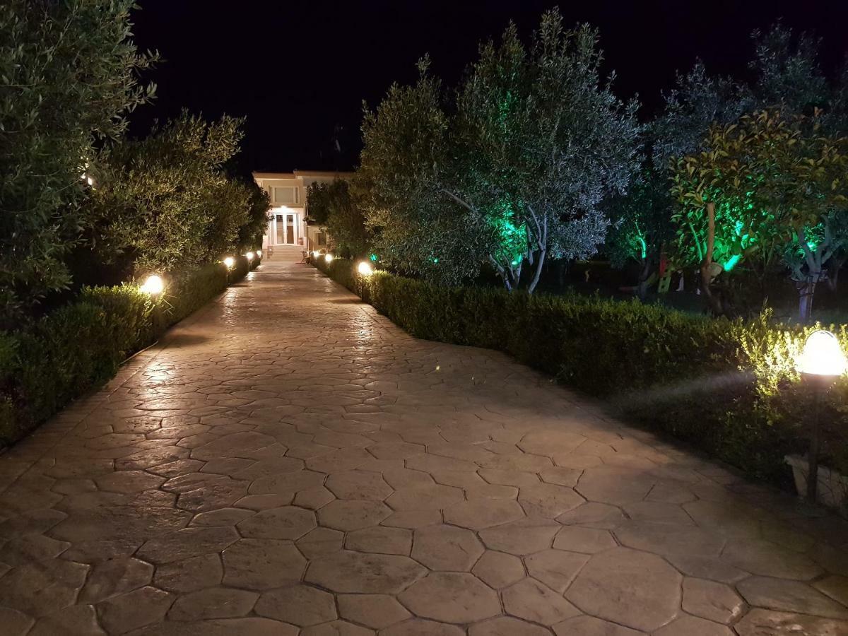 Gaia Studios & Apartments Nea Plagia Bagian luar foto
